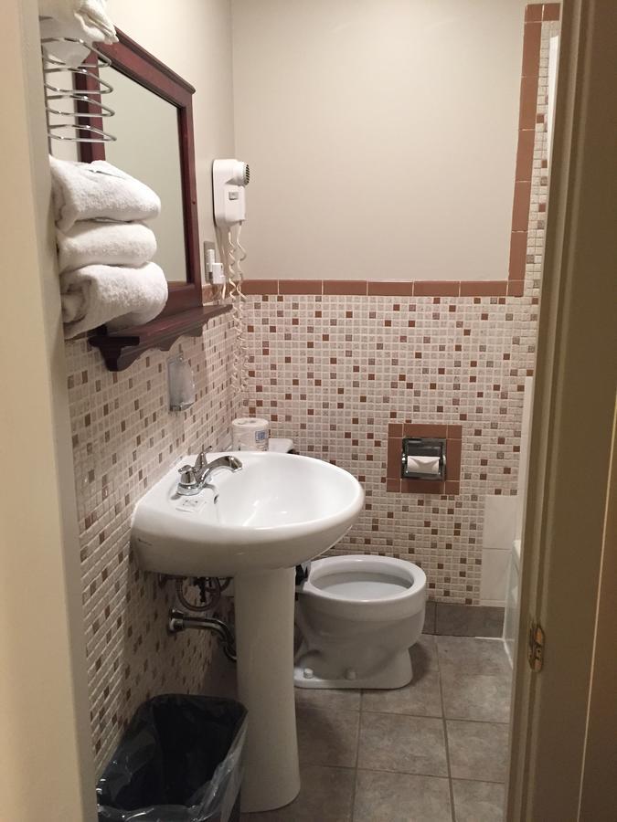 Hotel Motel Arnold Woburn Екстериор снимка
