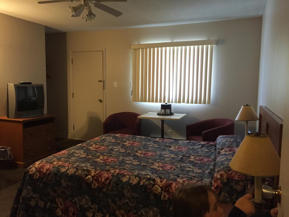 Hotel Motel Arnold Woburn Екстериор снимка