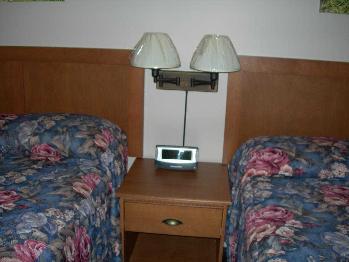 Hotel Motel Arnold Woburn Екстериор снимка